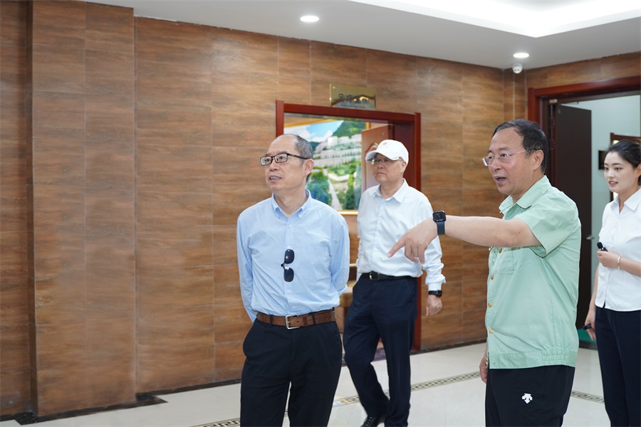 2024.06.23重慶市政協副主席、民盟市委會主委杜惠平蒞臨金徽股份調研.jpg
